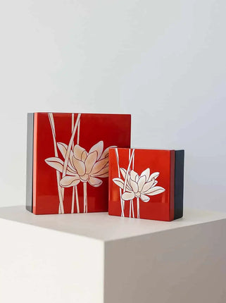 Silk and lacquer craftsmanship at Artisans Angkor